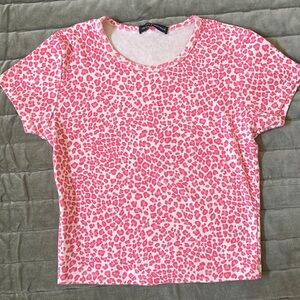 Brandy Melville pink cheetah t-shirt